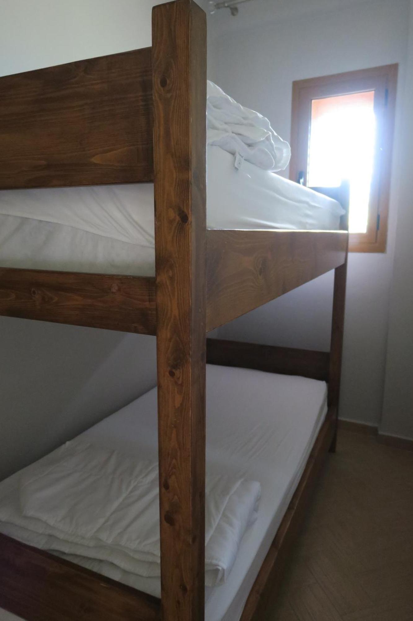 Doko Hotel Radhimë Exteriör bild